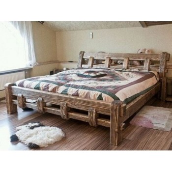 Кровати из дерева